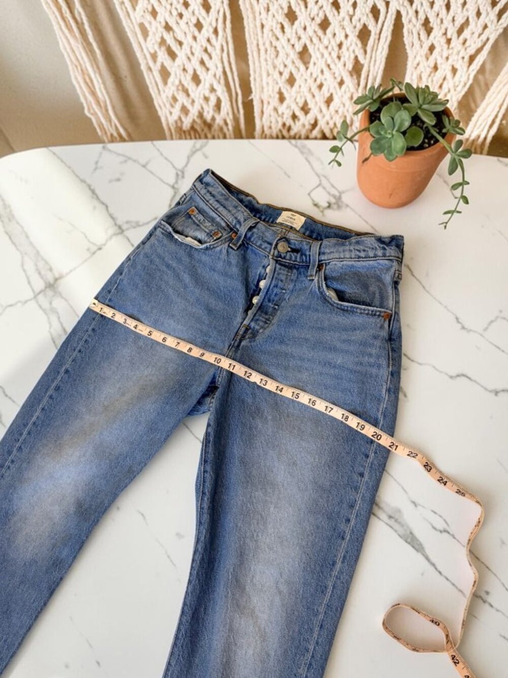 Levi's 501 Curve Straight Stretch Jeans Size 28 Button Fly Medium Wash - Picture 9 of 14